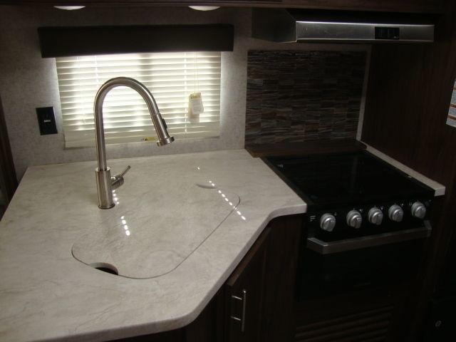 Photo 5 - 2018 Cherokee Travel Trailer rental photo 7