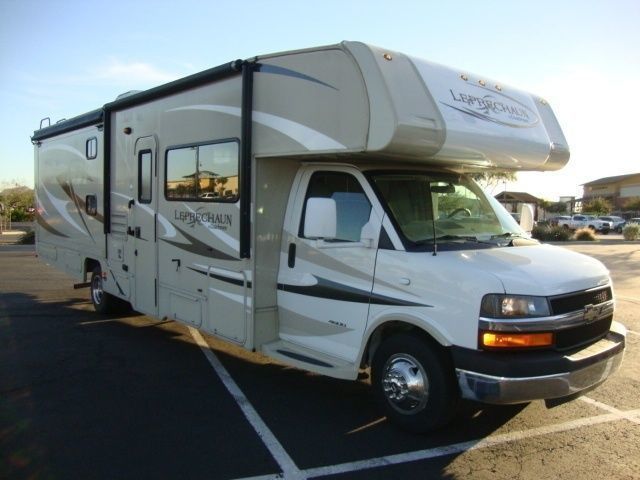 Photo 23 - 2014 Leprechaun Class C Motorhome rental photo 25