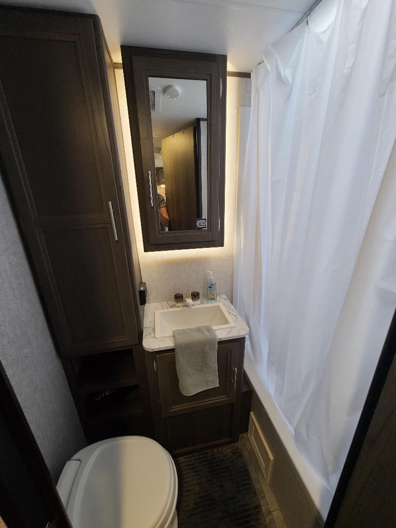 Photo 4 - 2021 Dutchmen Travel Trailer rental photo 6