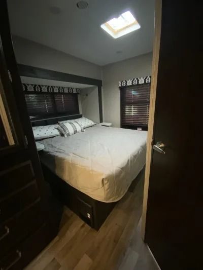 Photo 12 - 2021 Jayco Class C Motorhome rental photo 14