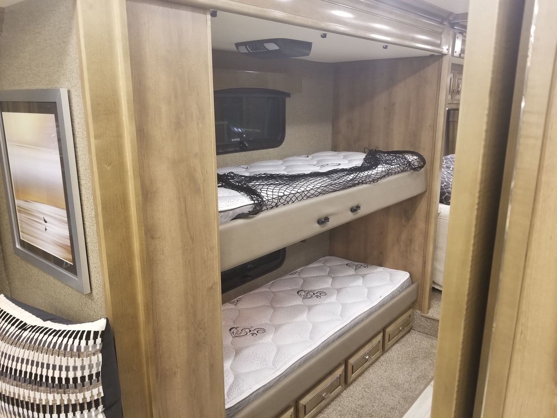 Photo 13 - 2019 Fleetwood Class A Motorhome rental photo 15