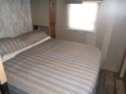 Photo 1 thumbnail 3