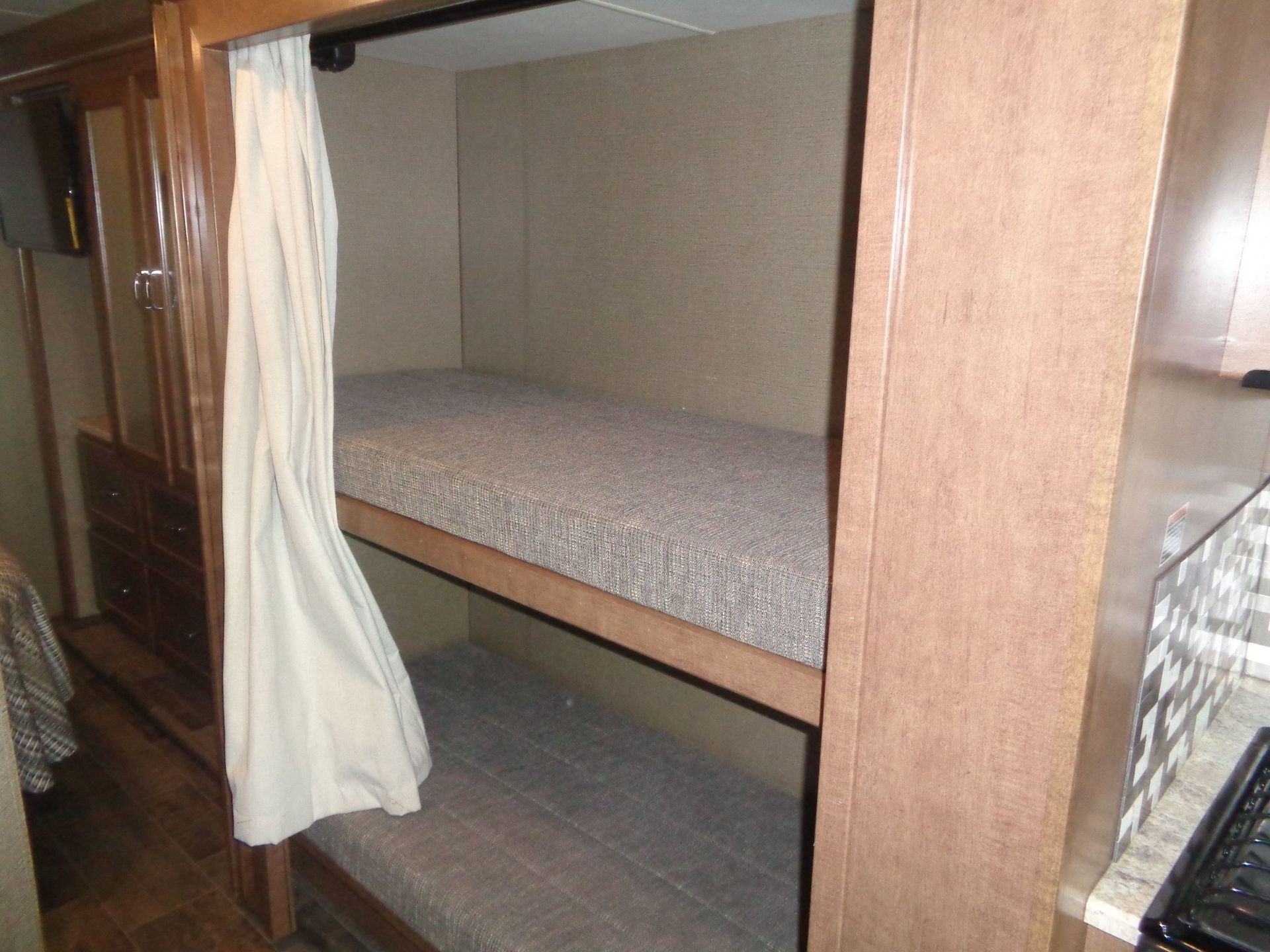 Photo 4 - 2018 Winnebago Class A Motorhome rental photo 6