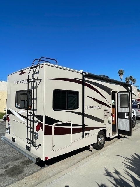 Photo 12 - 2018 Coachmen Class C Motorhome rental photo 14