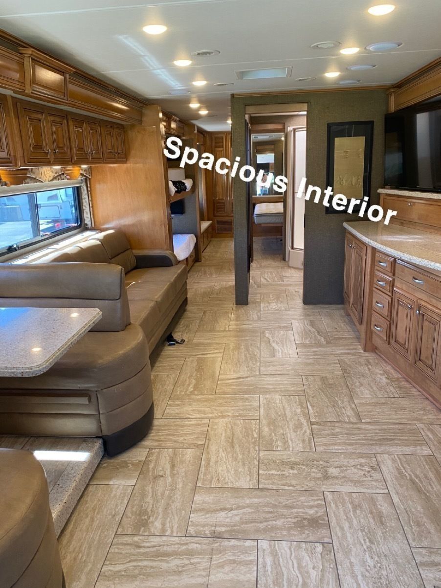 Photo 1 - 2016 Thor Motor Coach Class A Motorhome rental photo 3