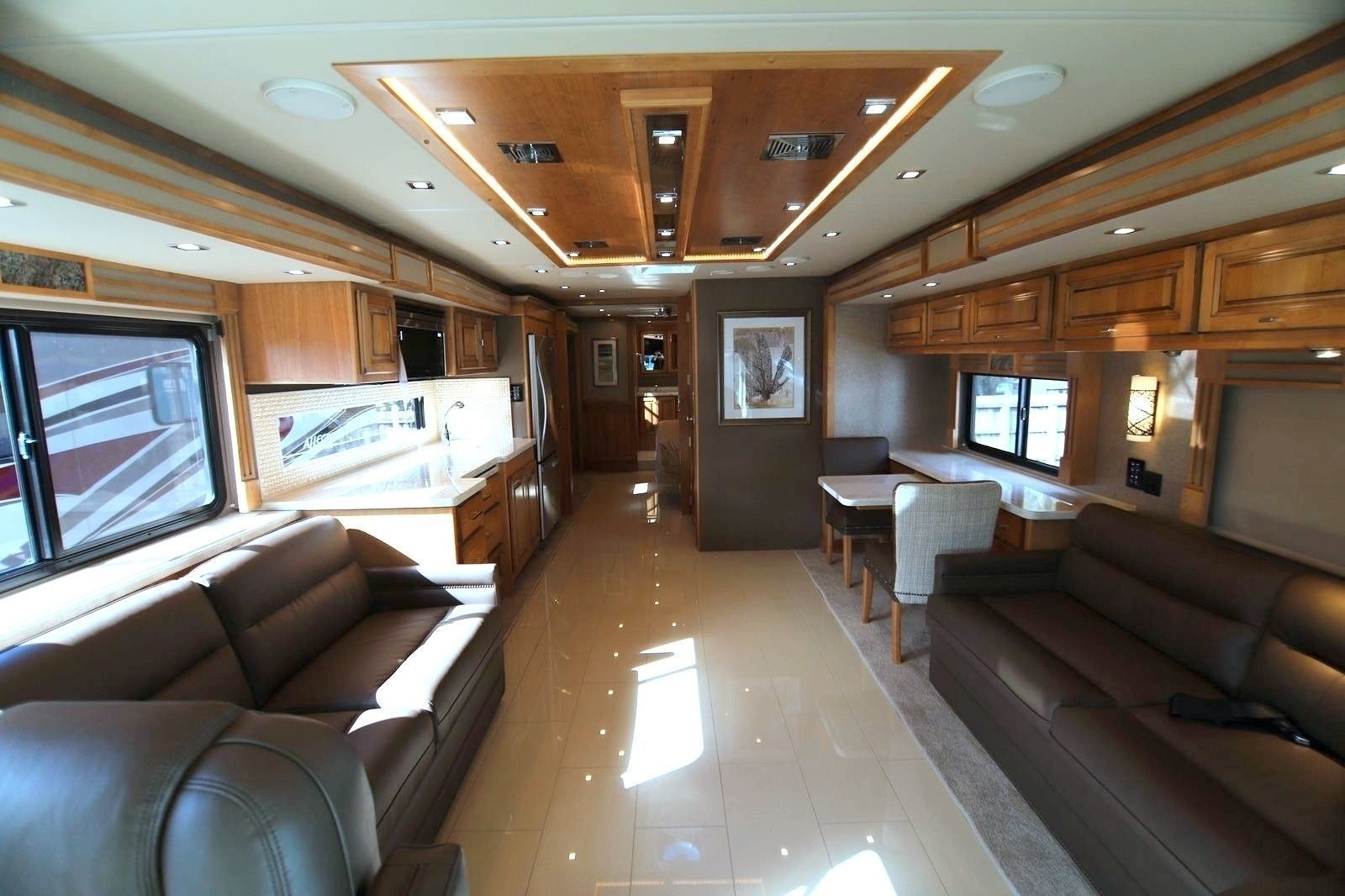 Photo 15 - 2019 Tiffin Class A Motorhome rental photo 17