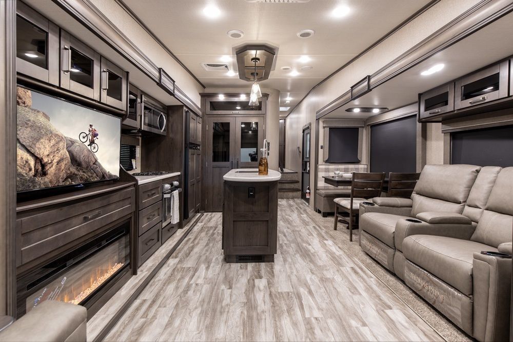 Photo 4 - 2020 Grand Design Fifth Wheel rental photo 6