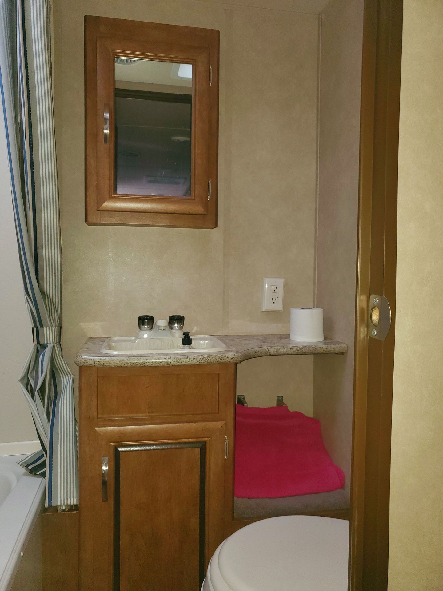 Photo 13 - 2016 Forest River Travel Trailer rental photo 15