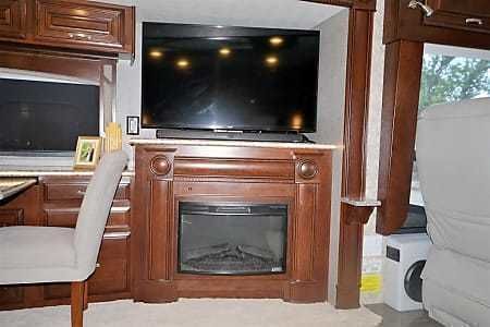 Photo 6 - 2017 Entegra Coach Class A Motorhome rental photo 8