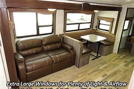Photo 12 - 2017 Winnebago Travel Trailer rental photo 14