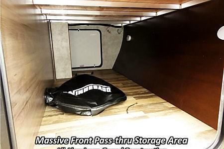 Photo 22 - 2017 Winnebago Travel Trailer rental photo 24