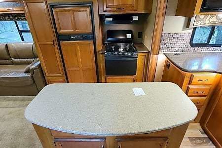 Photo 9 - 2017 Starcraft Travel Trailer rental photo 11