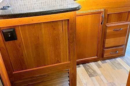 Photo 30 - 2017 Starcraft Travel Trailer rental photo 32