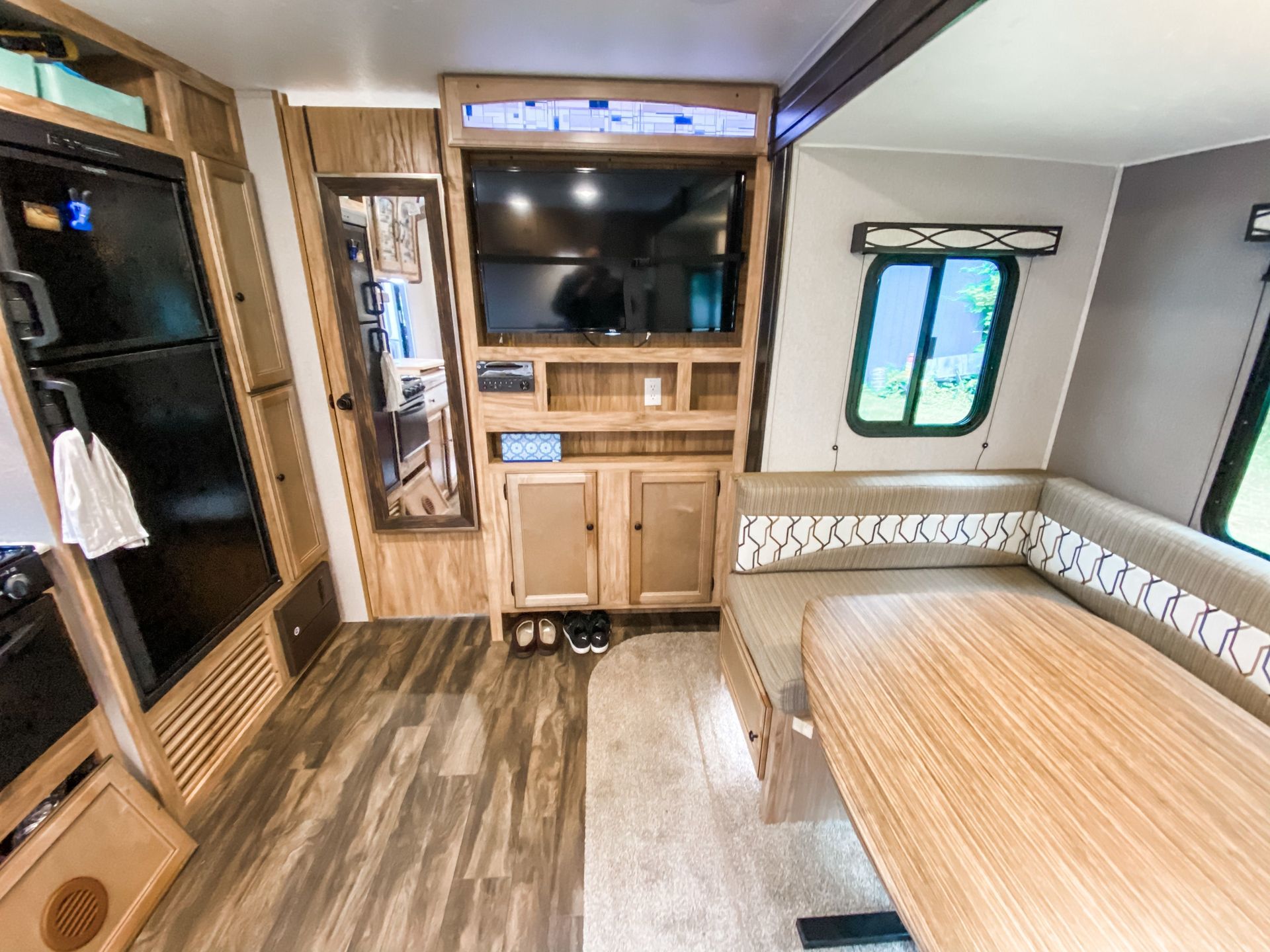 Photo 10 - 2018 Coachmen Travel Trailer rental photo 12