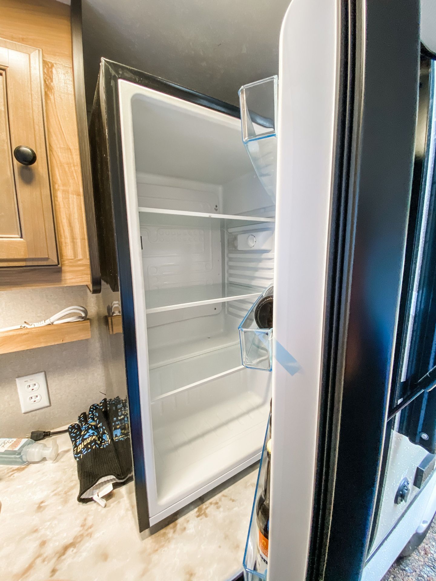 Photo 15 - 2018 Coachmen Travel Trailer rental photo 17