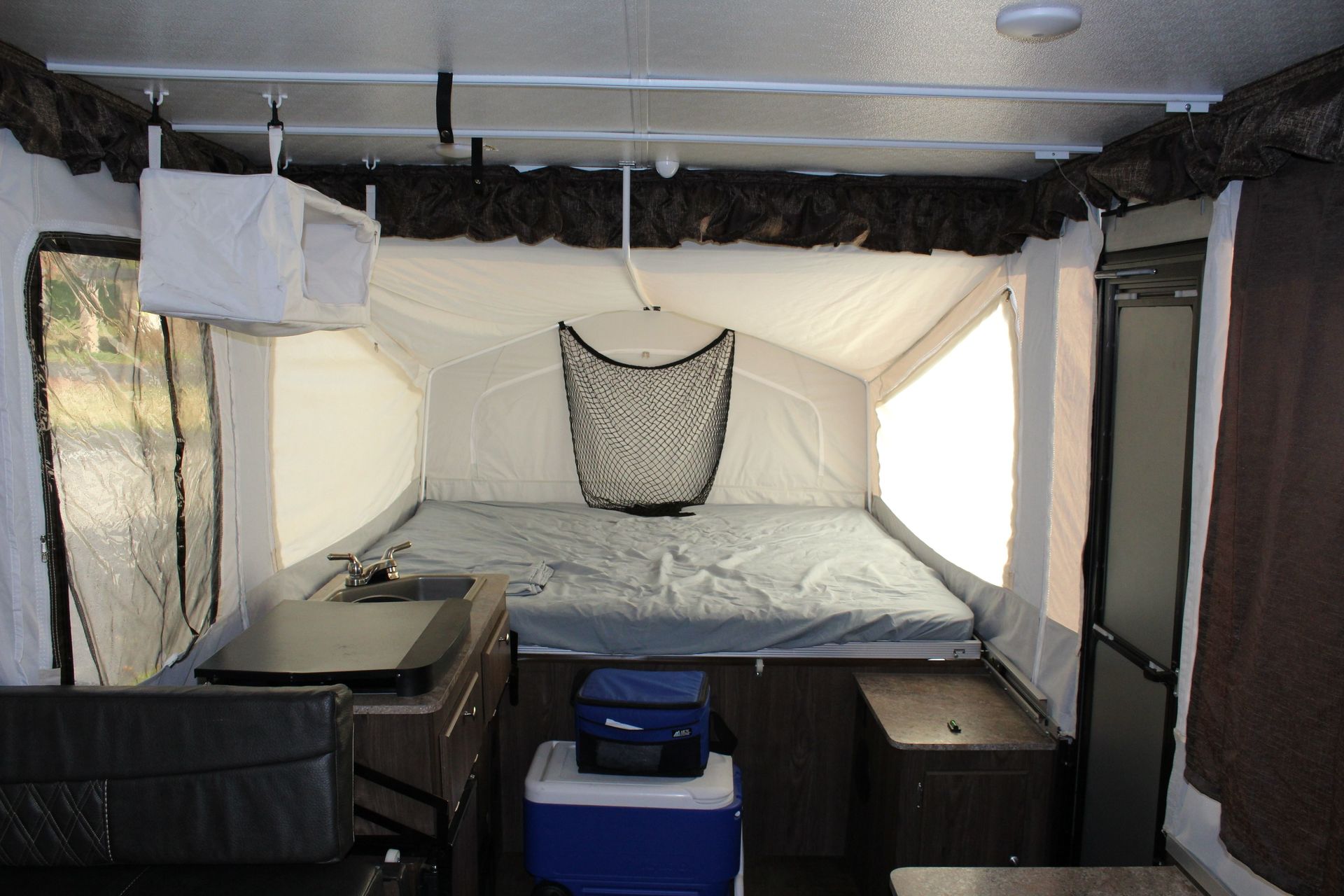 Photo 3 - 2017 Rockwood Pop-up Camper rental photo 5