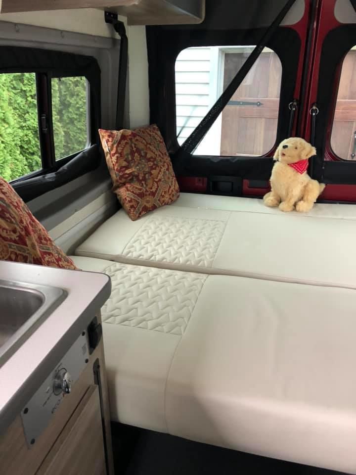 Photo 3 - 2022 Winnebago Class B Motorhome rental photo 5