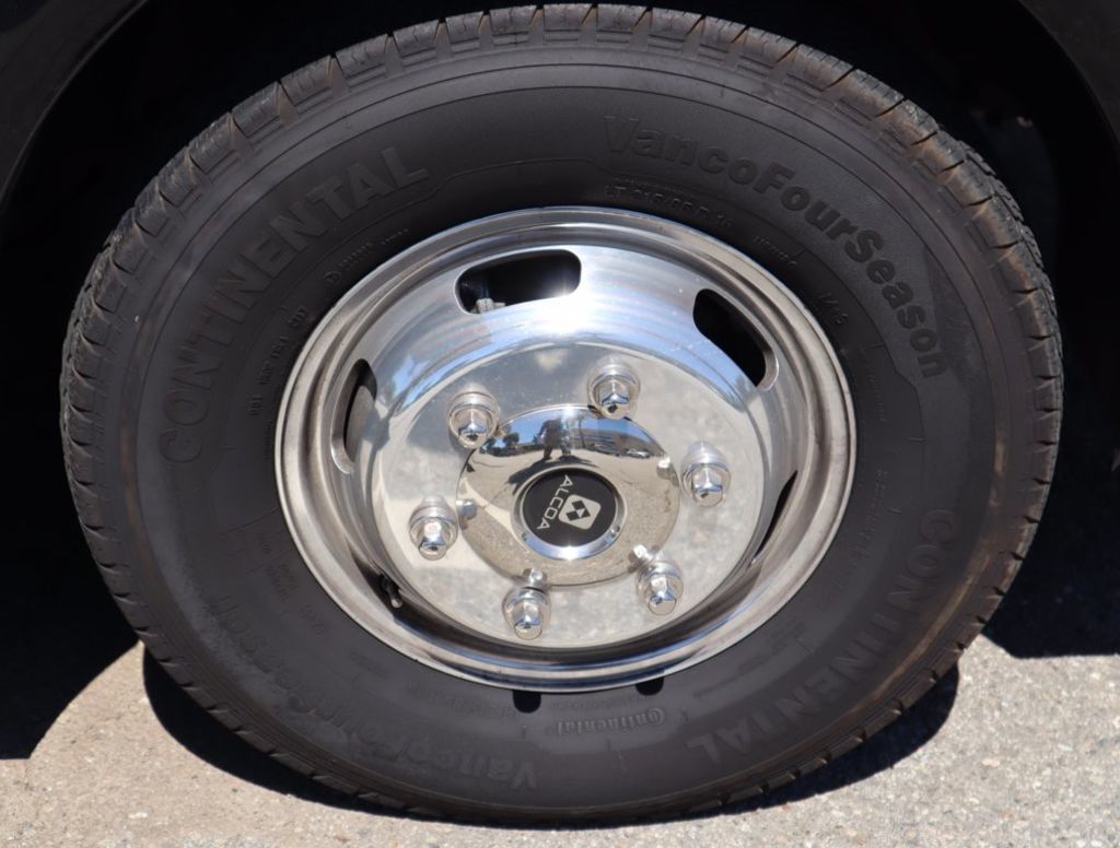 Photo 30 - 2019 Airstream Class B Motorhome rental photo 32