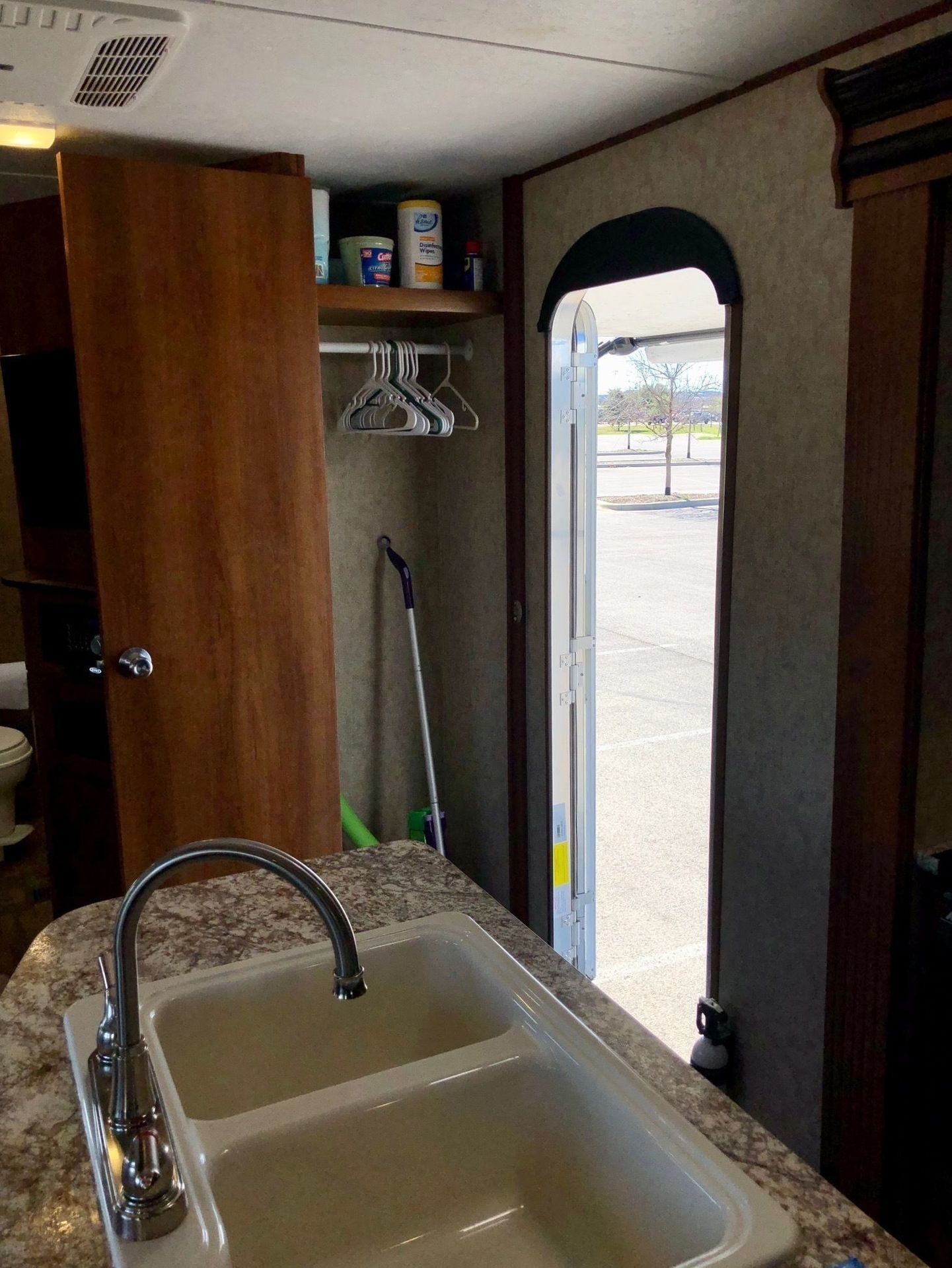 Photo 7 - 2016 Prime Time Travel Trailer rental photo 9