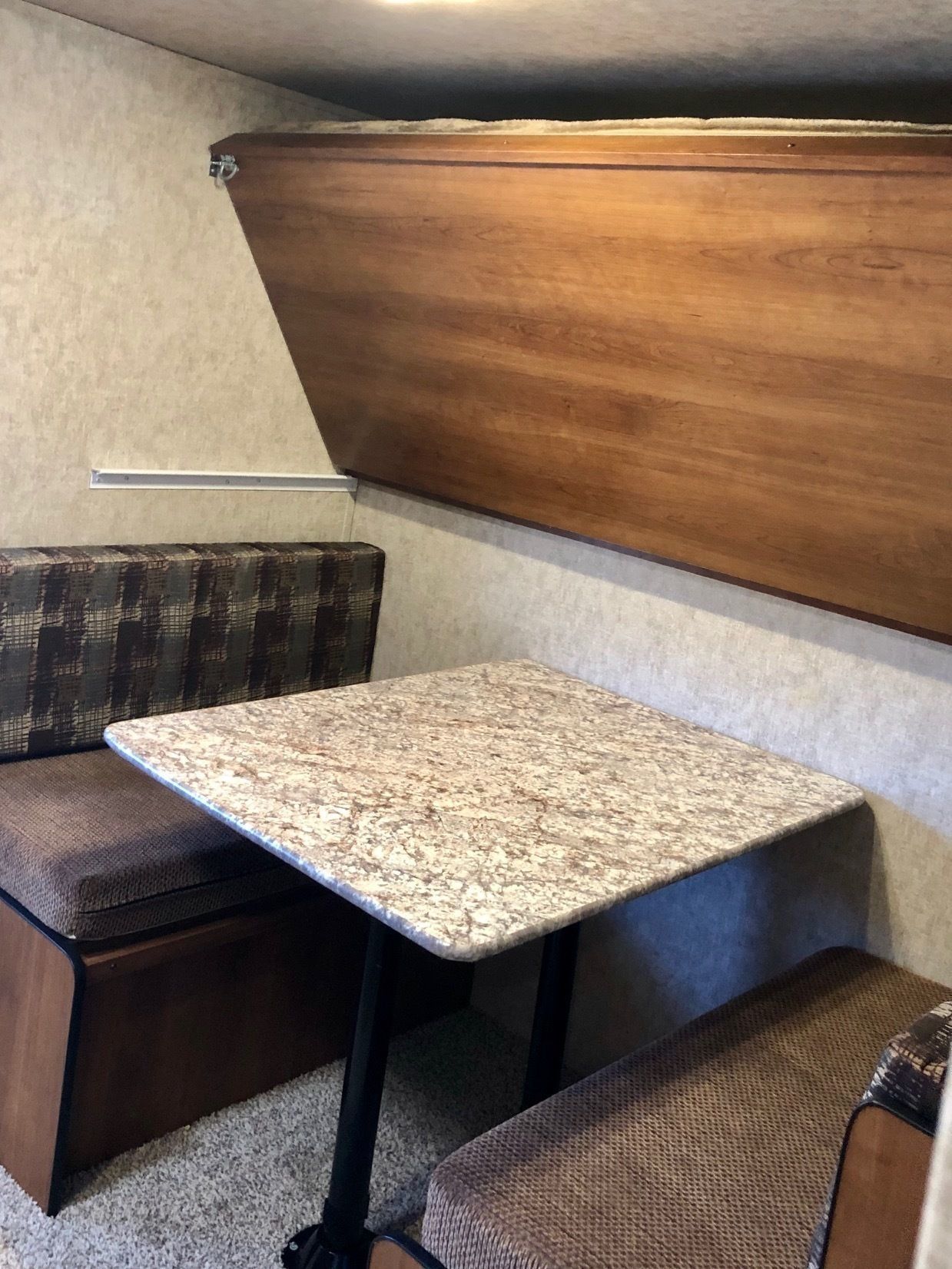 Photo 28 - 2016 Prime Time Travel Trailer rental photo 30
