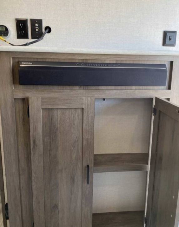 Photo 18 - 2020 Prime Time Travel Trailer rental photo 20