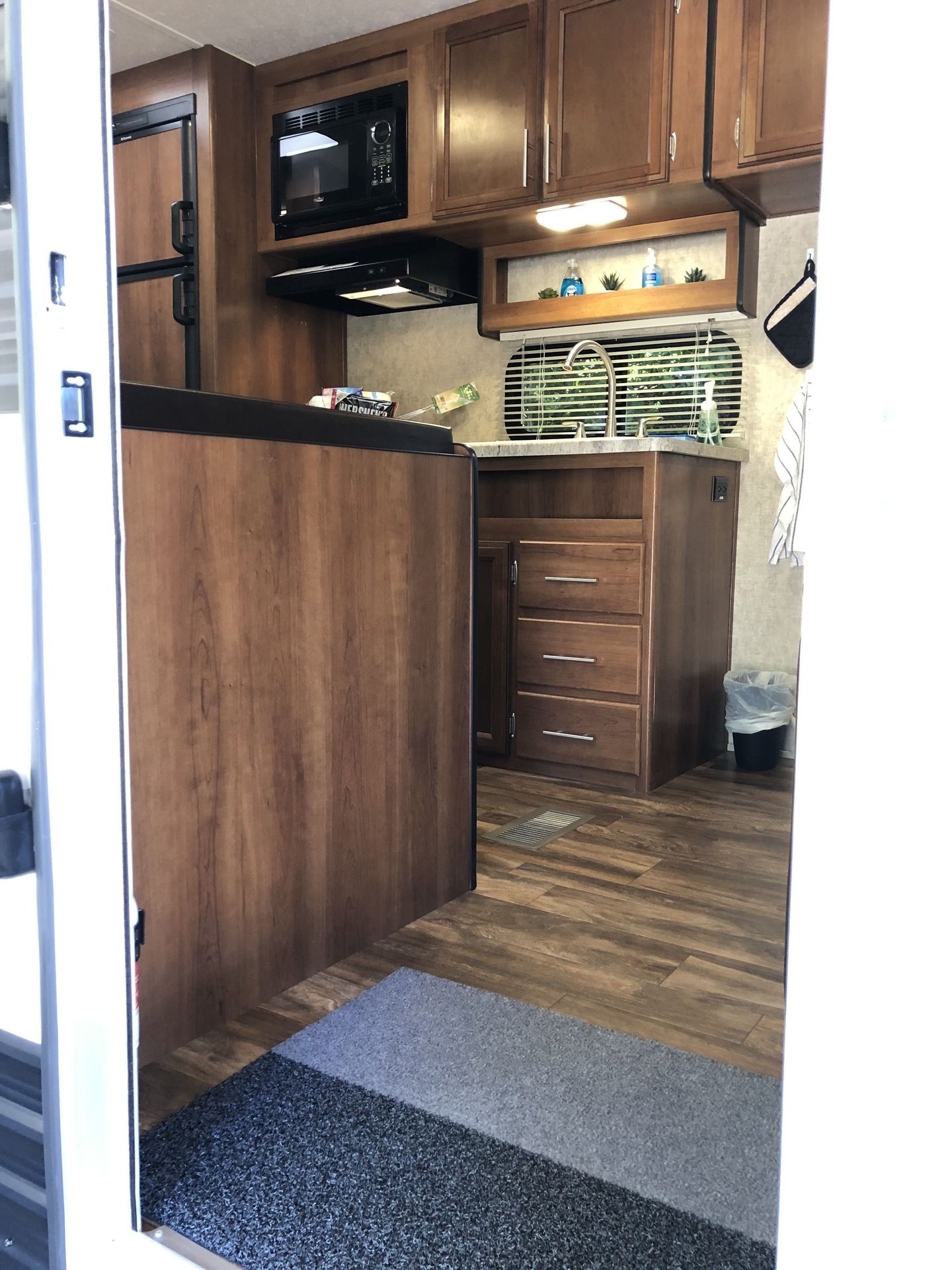 Photo 3 - 2017 Prime Time Travel Trailer rental photo 5