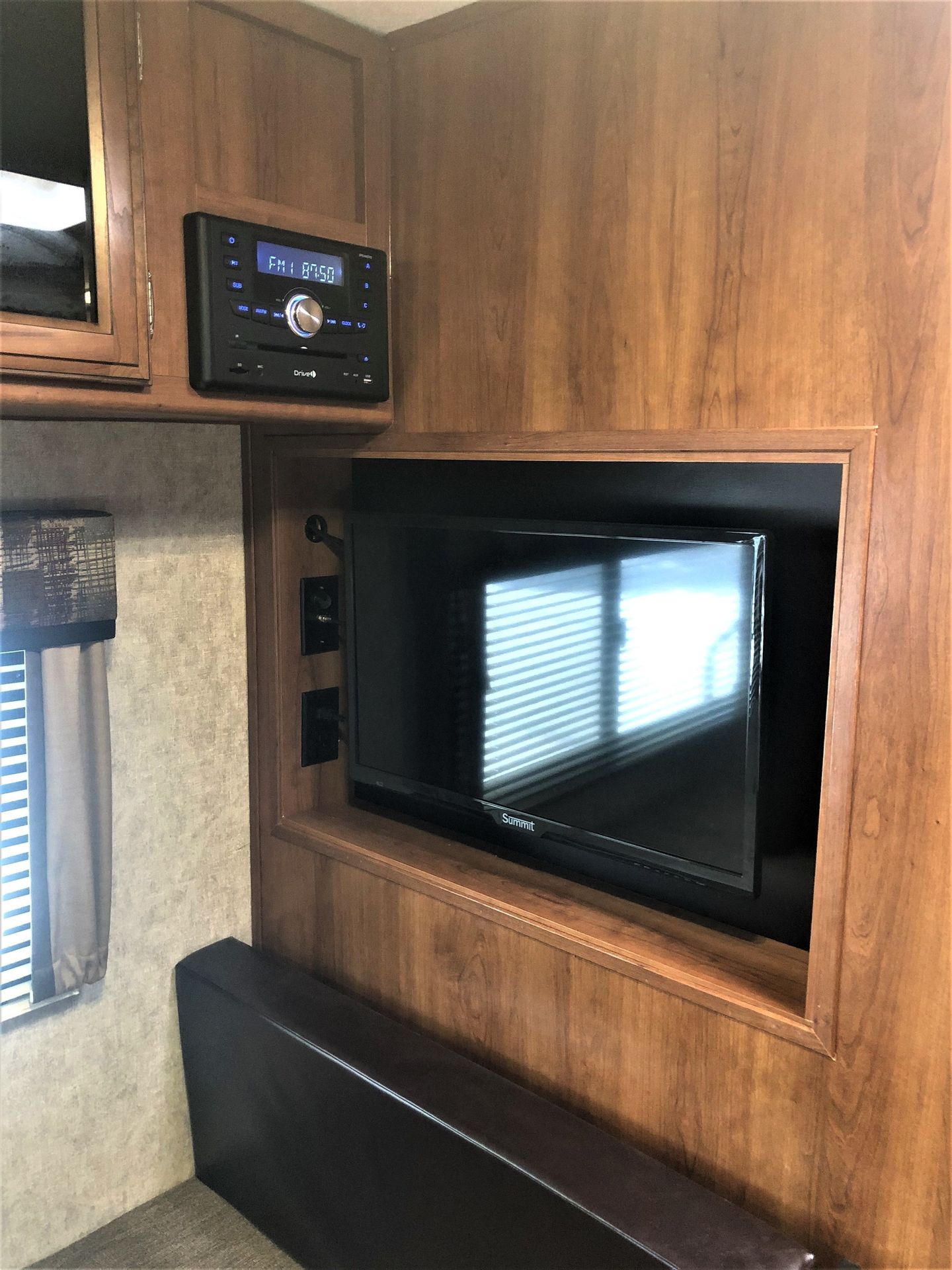 Photo 12 - 2017 Prime Time Travel Trailer rental photo 14