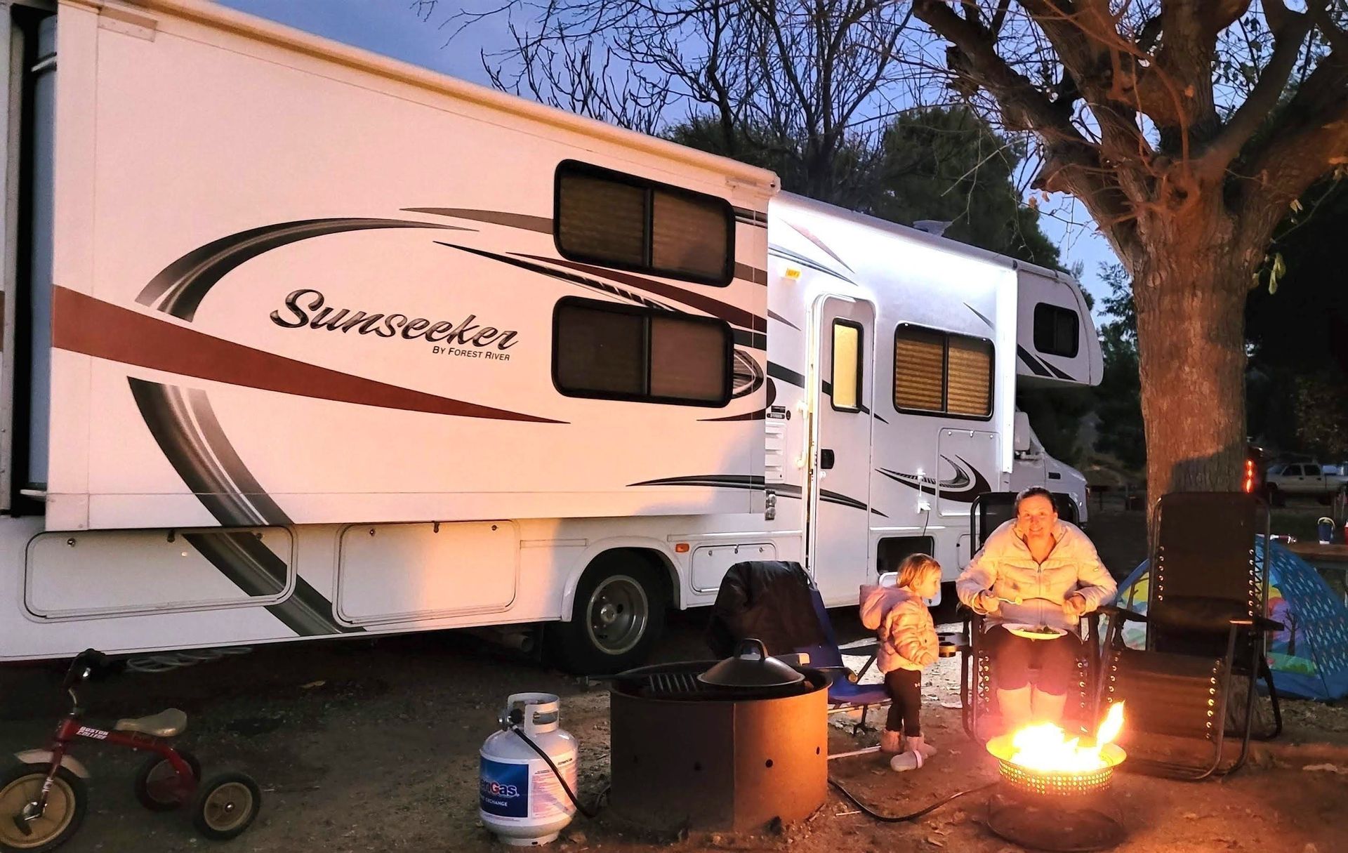 Photo 41 - 2015 Forest River Class C Motorhome rental photo 43
