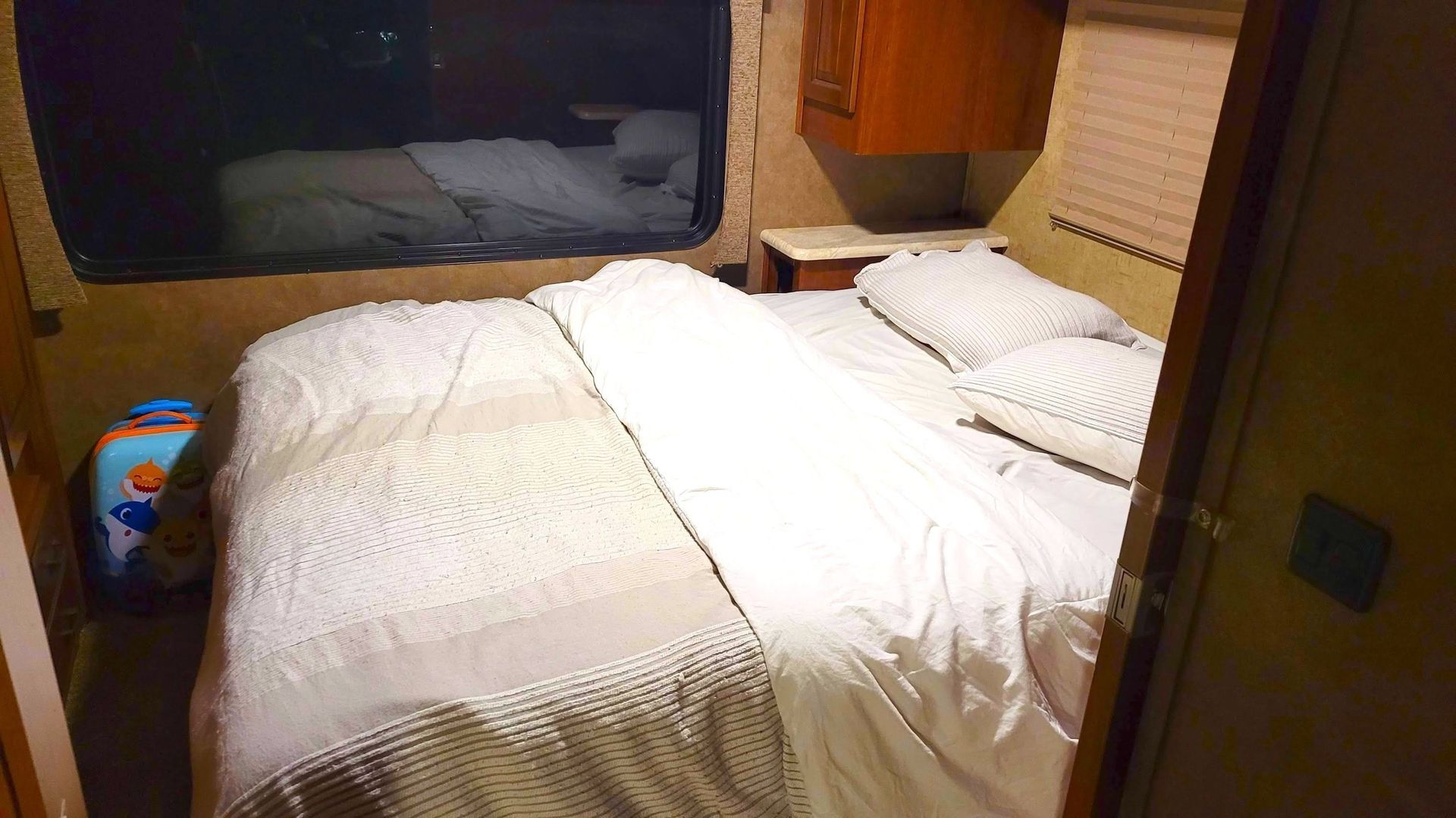 Photo 42 - 2015 Forest River Class C Motorhome rental photo 44