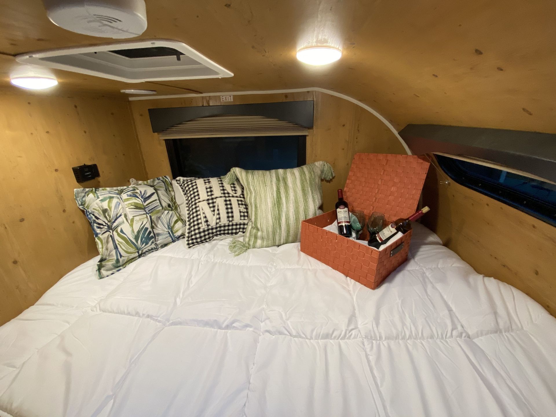 Photo 15 - 2020 Sunset Park Rv Travel Trailer rental photo 17