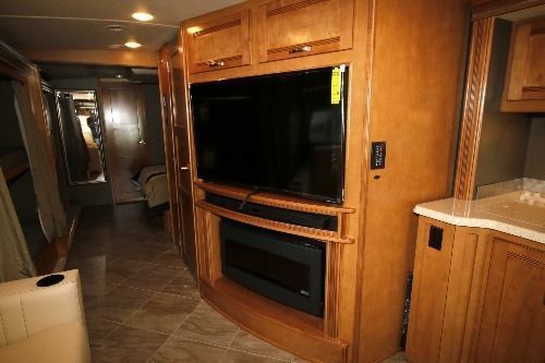 Photo 17 - 2019 Winnebago Class A Motorhome rental photo 19
