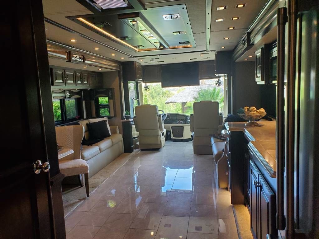 Photo 6 - 2019 Tiffin Motorhomes Class A Motorhome rental photo 8