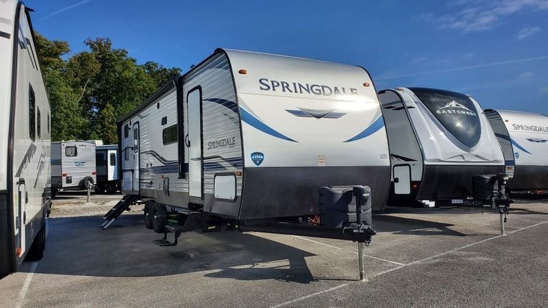 Photo 10 - 2021 Keystone Travel Trailer rental photo 12