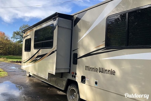 2018 Winnebago Winnie Minnie Class C Motorhome for rent in Northville, MI