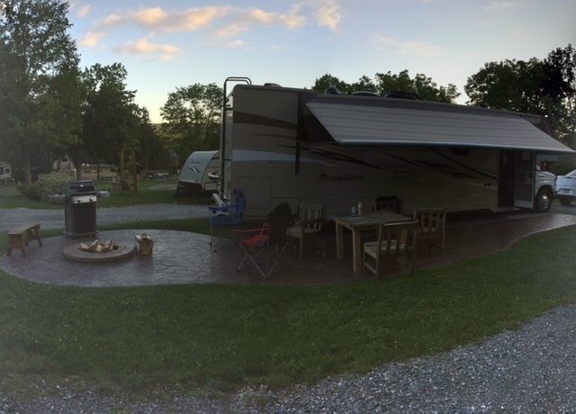 Photo 3 - 2018 Winnebago Class C Motorhome rental photo 5