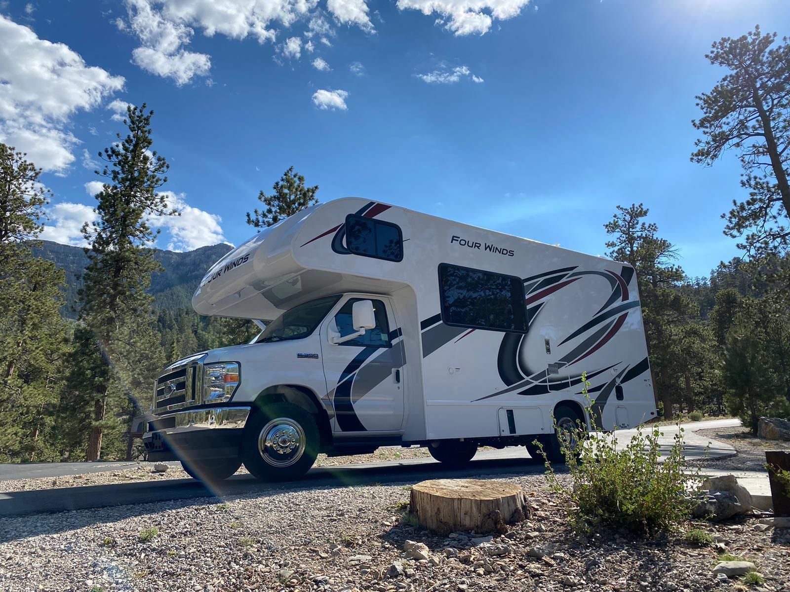 Photo 6 - 2021 Thor Motor Coach Class C Motorhome rental photo 8