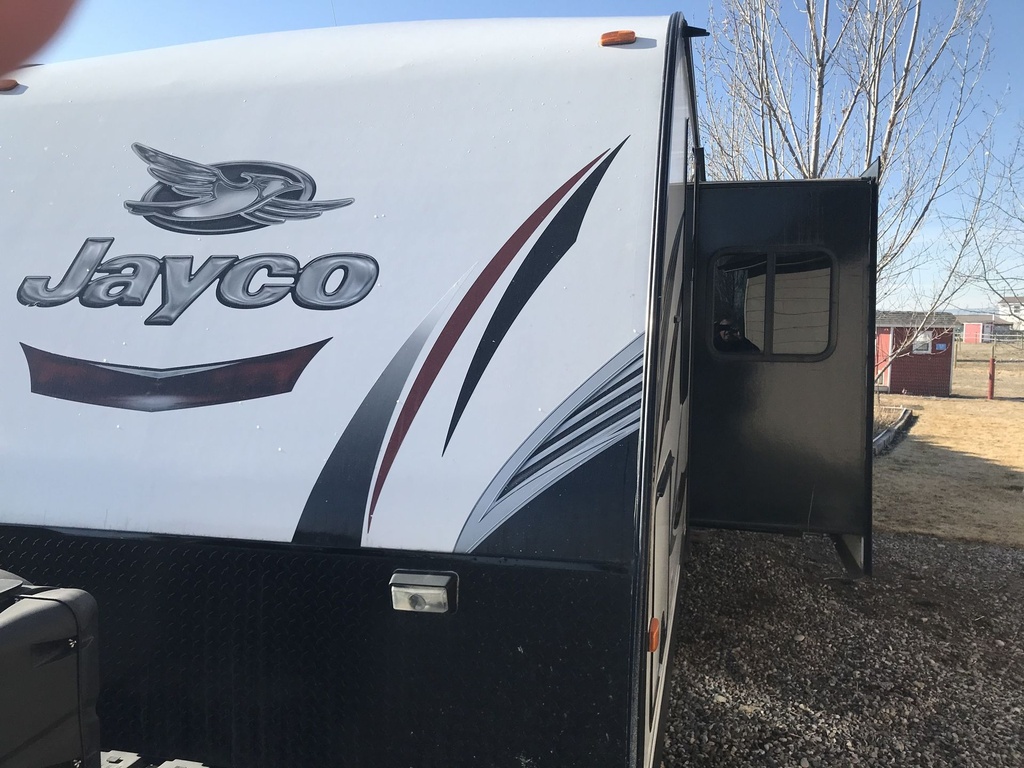 Photo 10 - 2017 Jayco White Hawk Travel Trailer rental photo 12