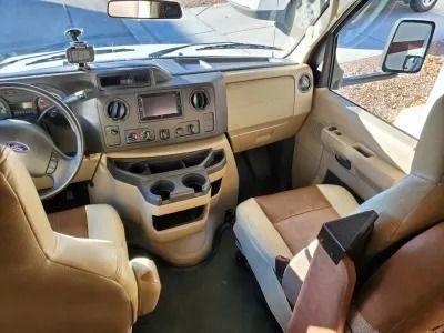 Photo 4 - 2018 Coachmen Class C Motorhome rental photo 6