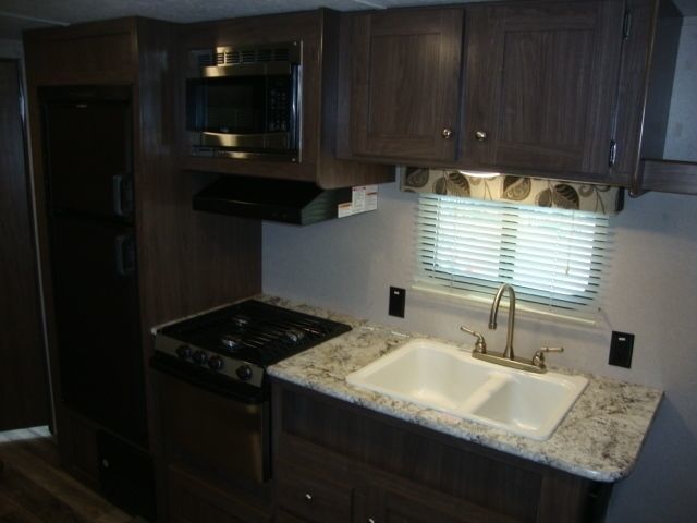 Photo 8 - 2018 Keystone Travel Trailer rental photo 10