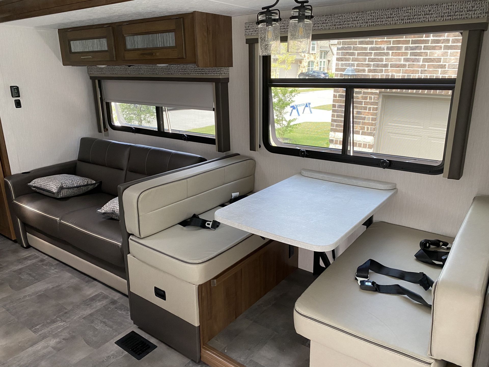 Photo 20 - 2021 Coachmen Class A Motorhome rental photo 22