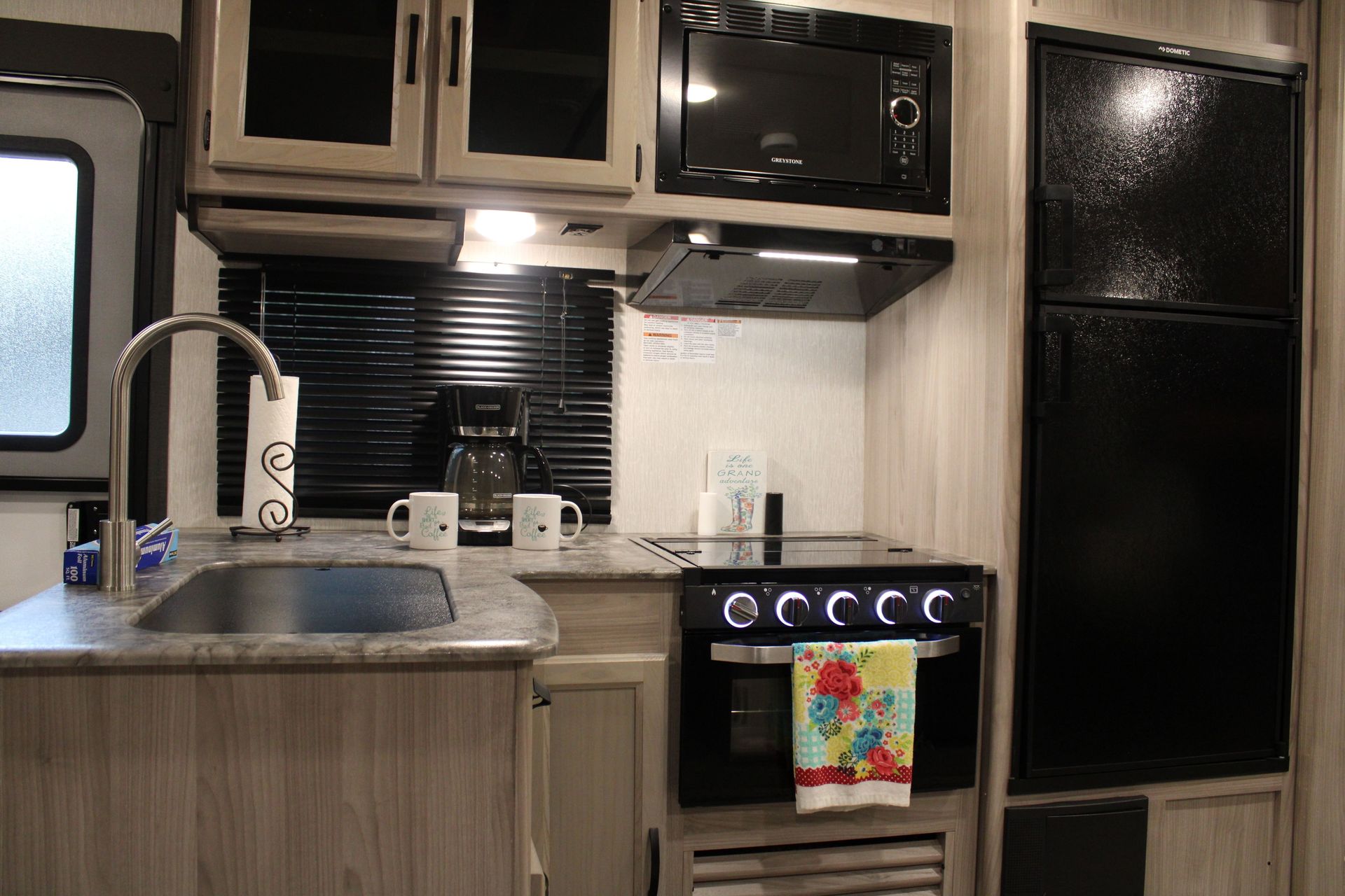 Photo 1 - 2021 Coachmen Travel Trailer rental photo 3