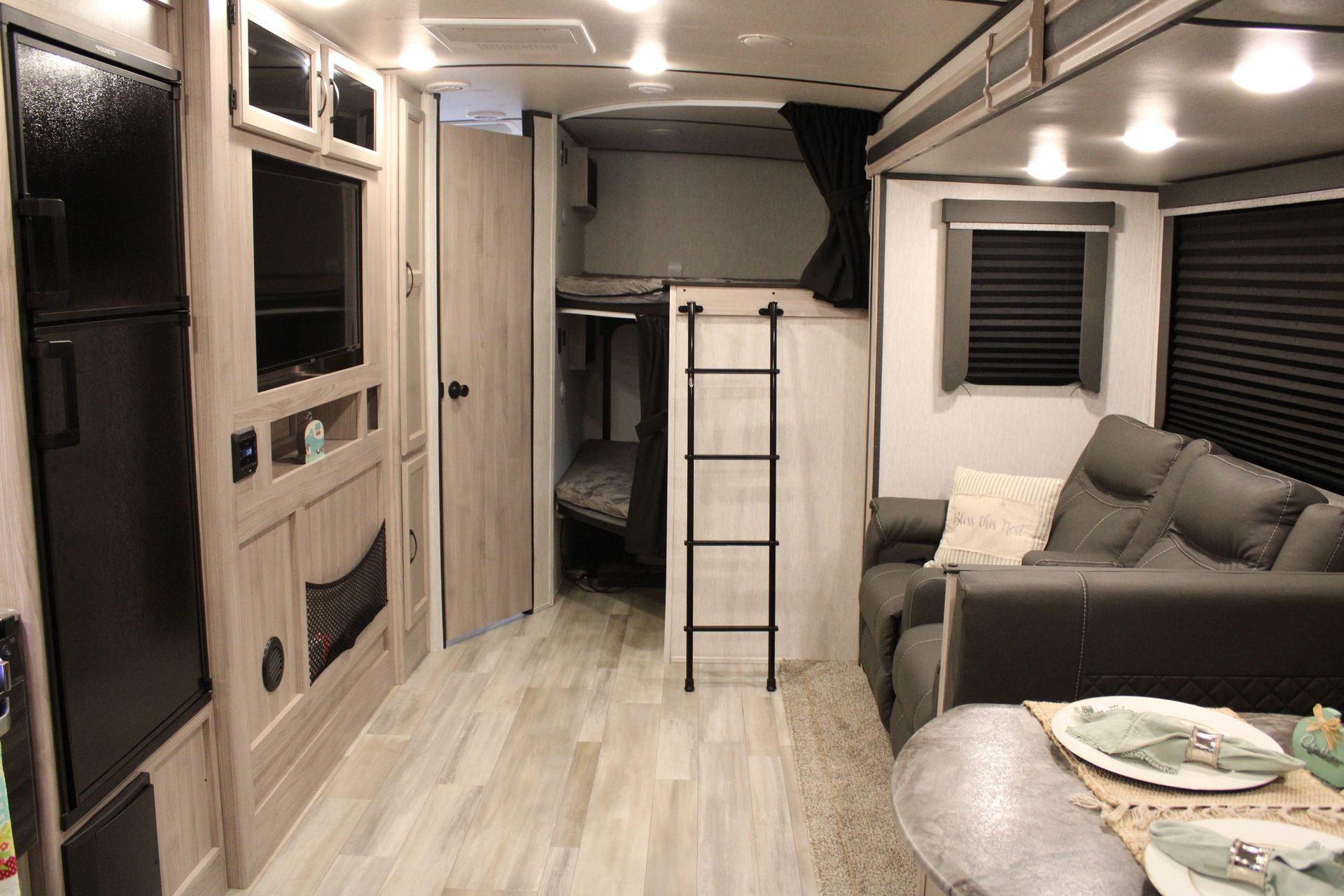 Photo 4 - 2021 Coachmen Travel Trailer rental photo 6