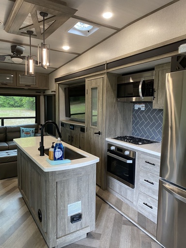 2020 Salem Hemisphere Elite Series Fifth Wheel for rent in Lakeland, FL