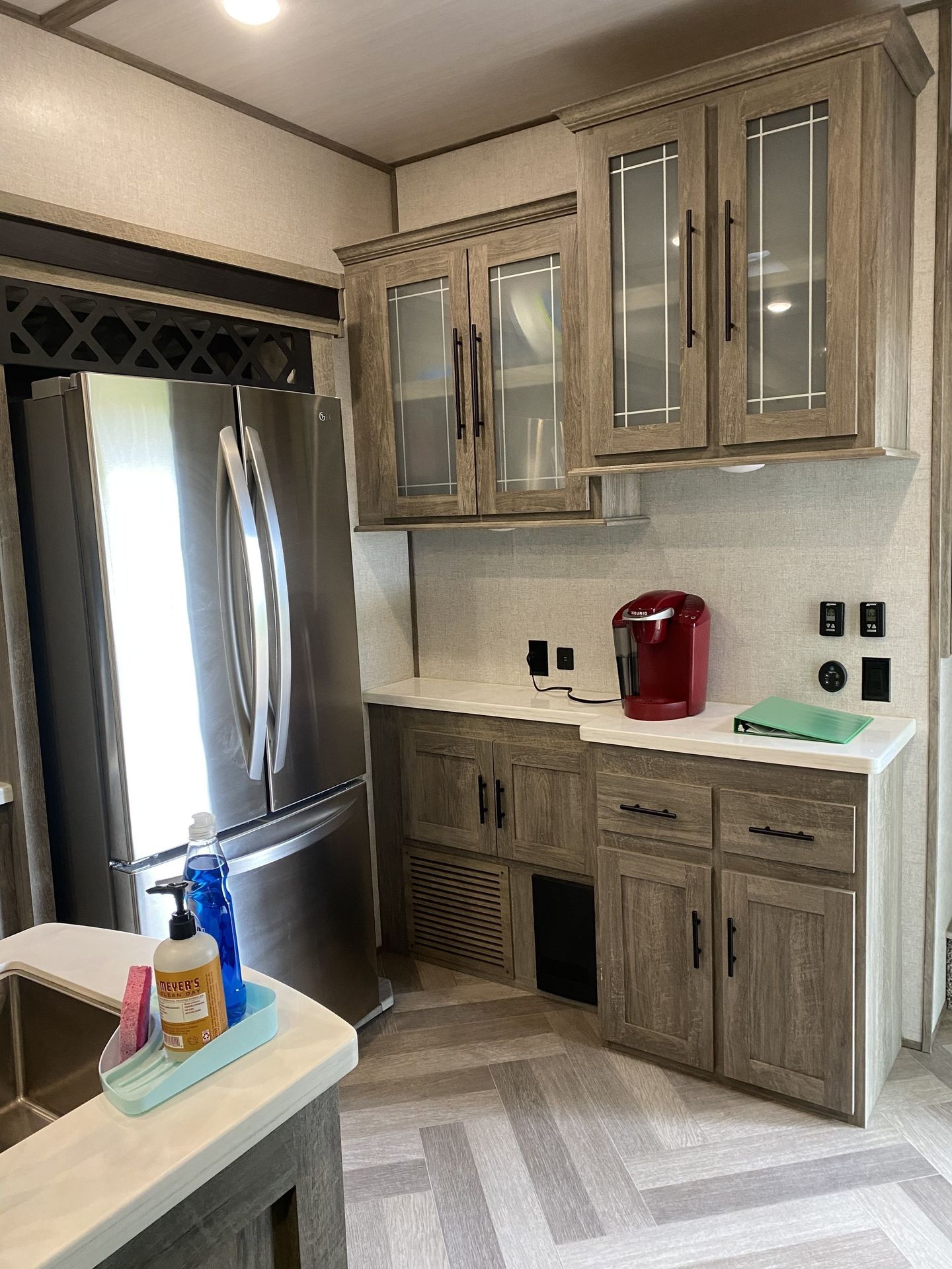 Photo 3 - 2020 Salem Fifth Wheel rental photo 5