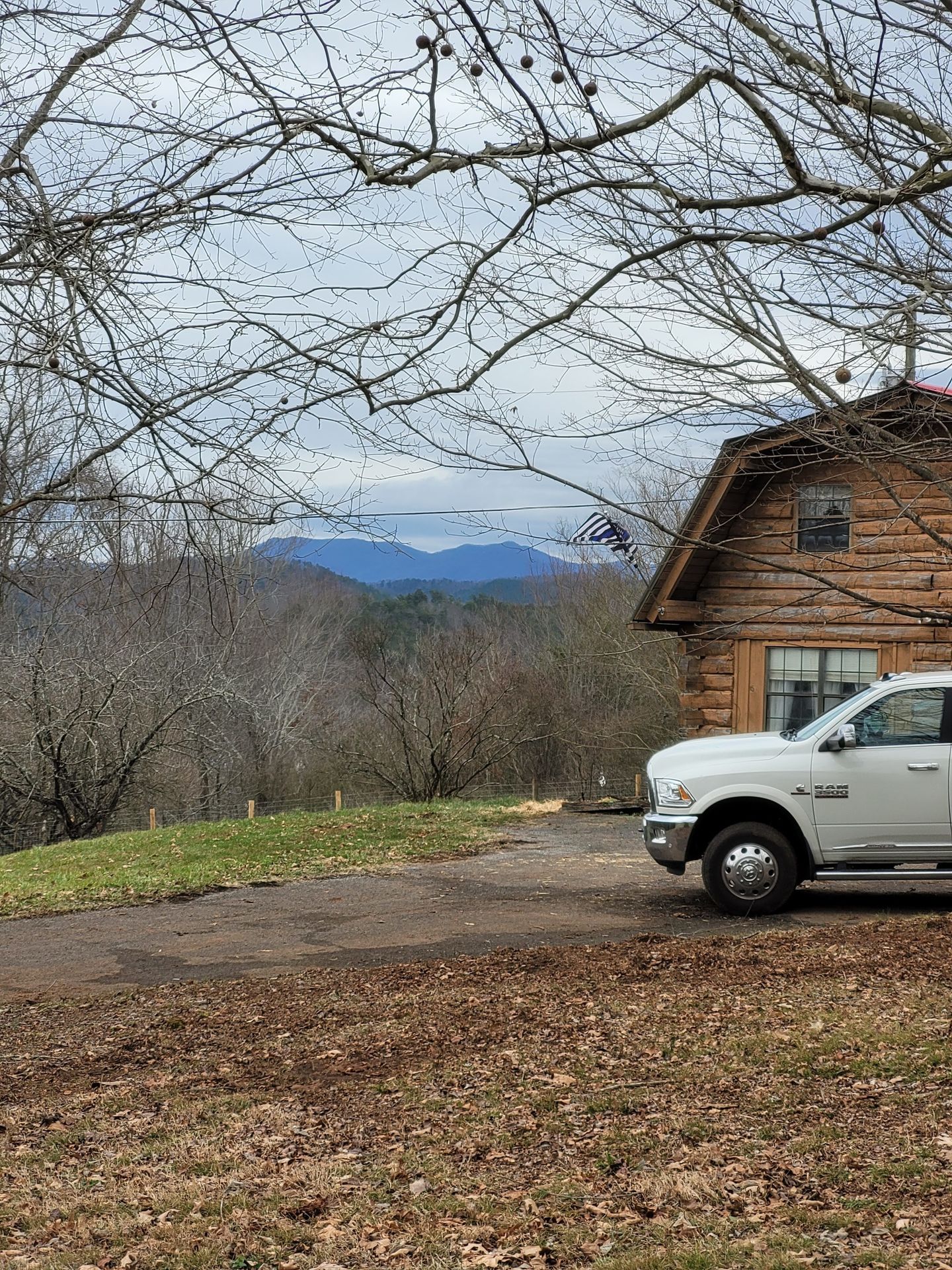 Photo 2 - 2017 Keystone Toy Hauler rental photo 4