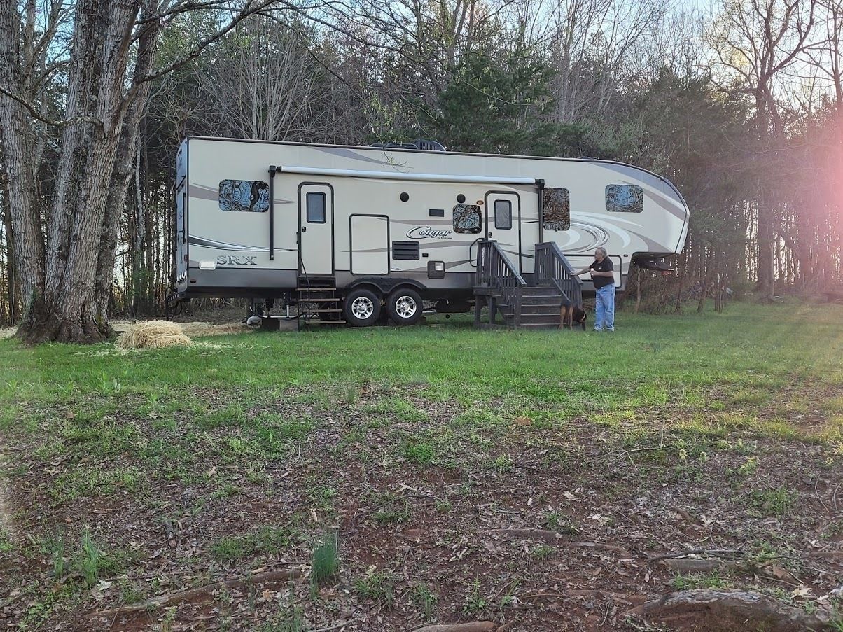 Photo 7 - 2017 Keystone Toy Hauler rental photo 9