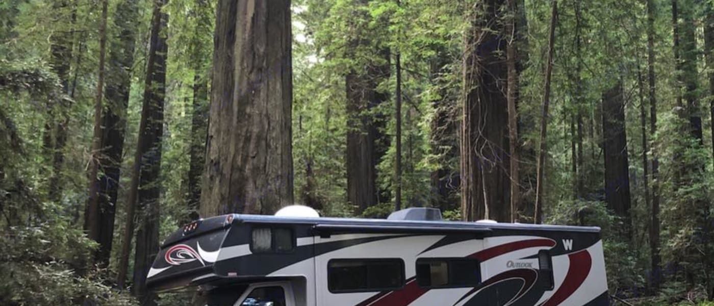 Photo 15 - 2015 Thor Class A Motorhome rental photo 17
