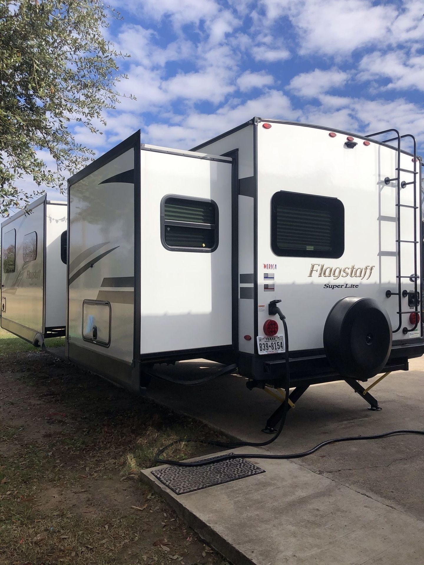 Photo 14 - 2021 Forest River Travel Trailer rental photo 16