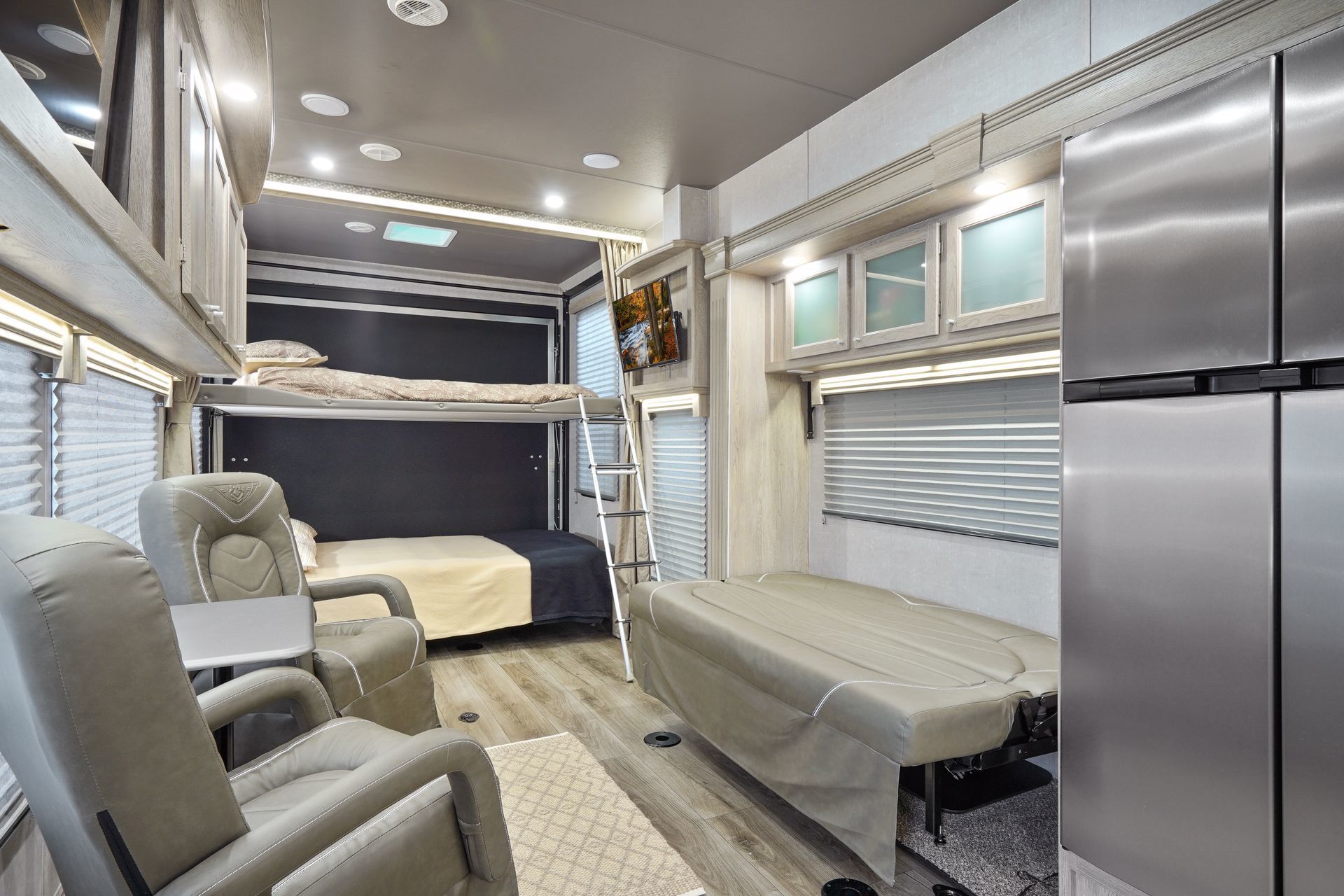 Photo 6 - 2021 Eclipse Recreational Vehicles Toy Hauler rental photo 8