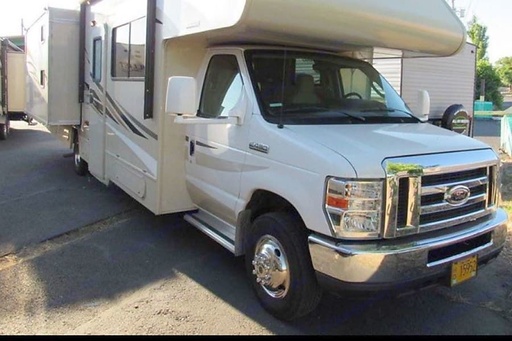 2016 Winnebago Minnie Winnie Class C Motorhome for rent in Sutherlin, OR